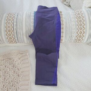 GAP BODY FIT• SIZE SMALL• CAPRI• PURPLE​